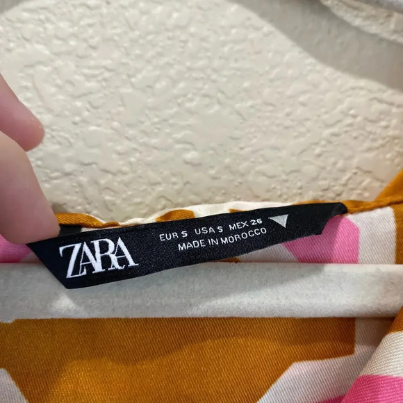 ZARA Geo Pajama Style Top Lounge Wear Blogger Favorite Retro Mod Size Small - Picture 6 of 7